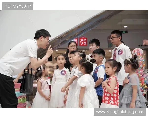 赛场节奏里的定妆照日记录邵炜昀活力满满的一天训练与竞技同行